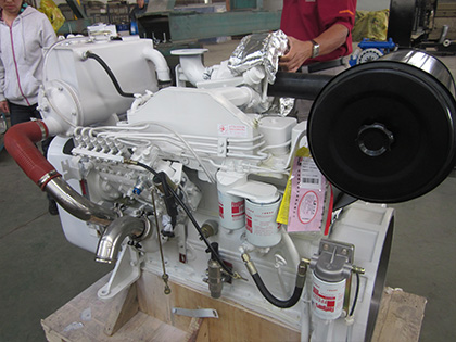 Cummins 6BTA5.9-M150 marine propulsion engine