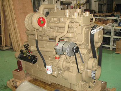 Cummins KTA19-M4-700 Marine Engine